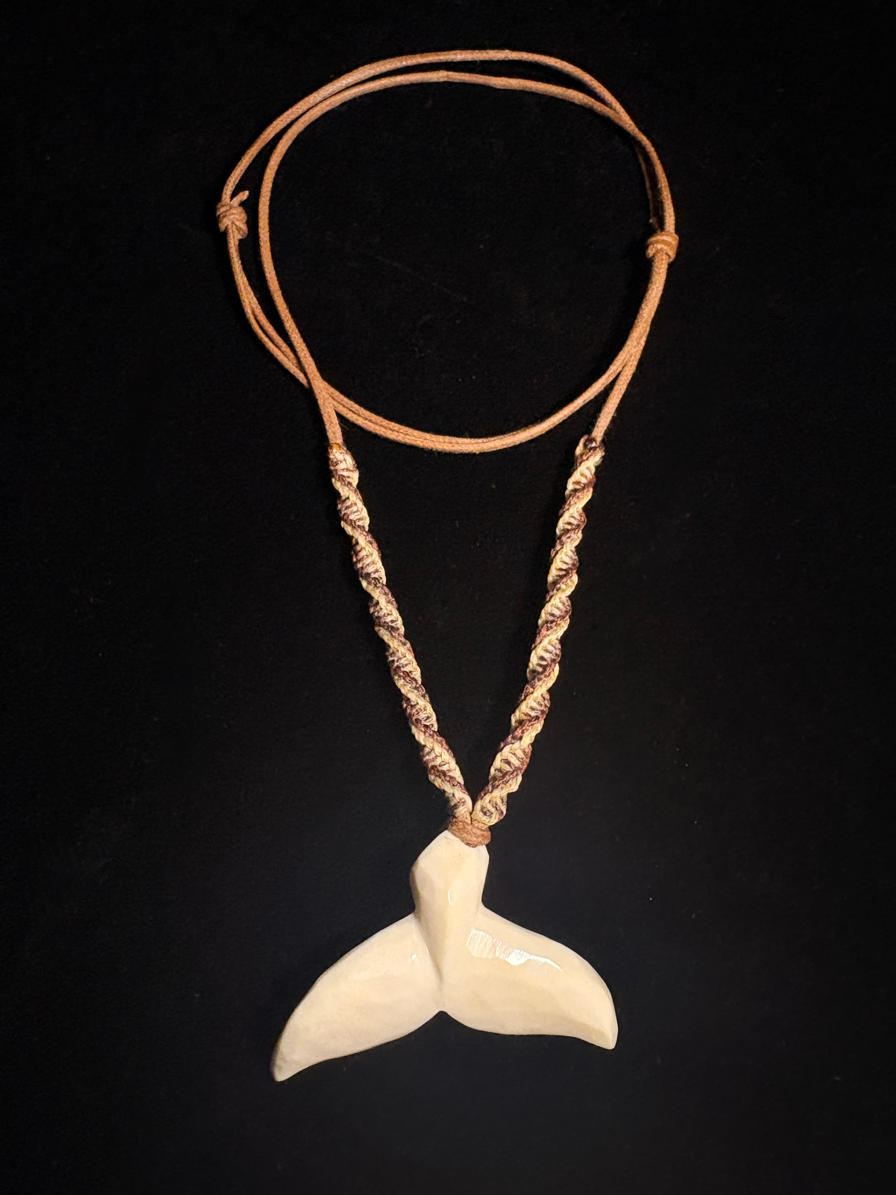 THE FLUKE - RAW TEXTURE alternate view 2