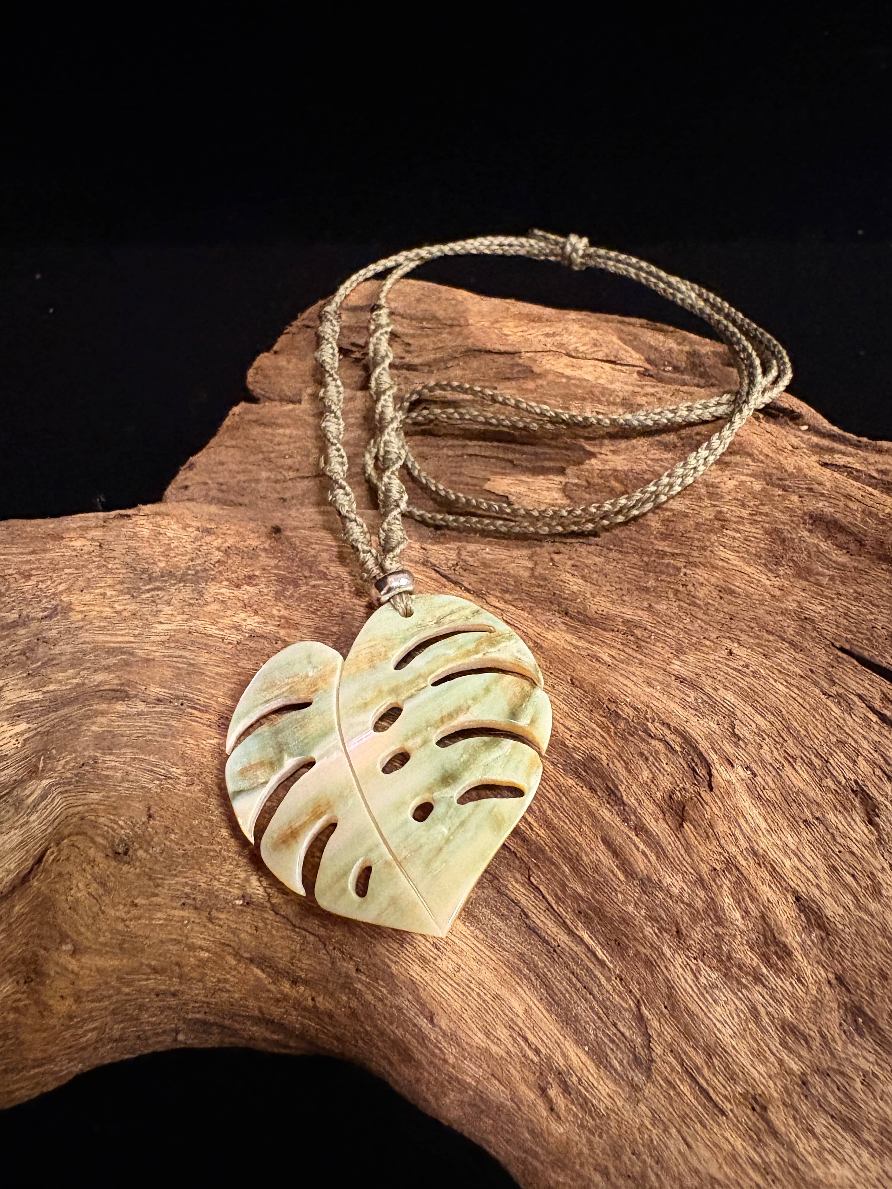 THE MONSTERA - OCEAN JADE alternate view 3